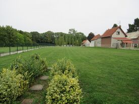 Jardin de la salle communale de Beugny